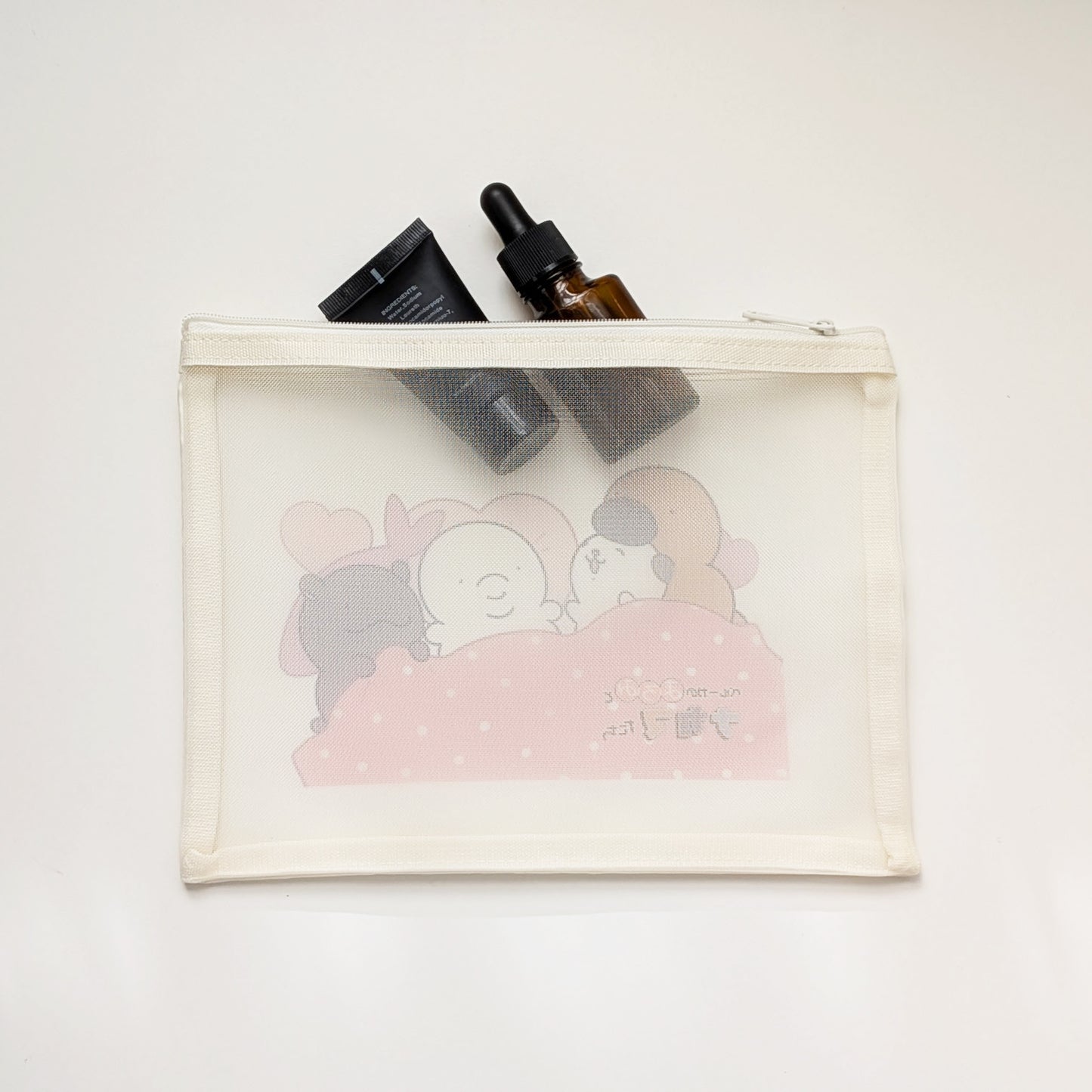 1BM ベルーガのまろみとナカマたち メッシュフラットポーチ