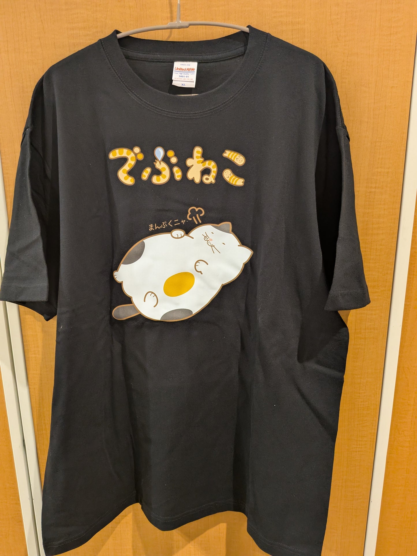 でぶねこTシャツ